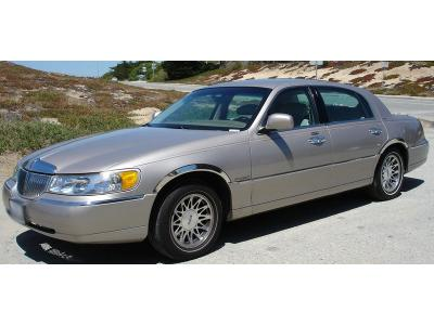 Lincoln Town Car 1999