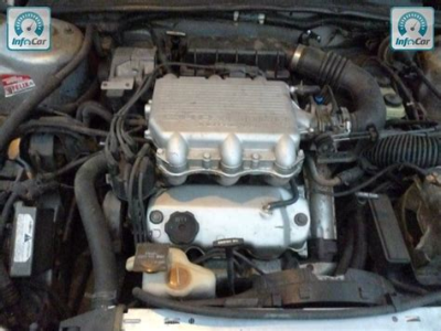 Chrysler Saratoga 1990