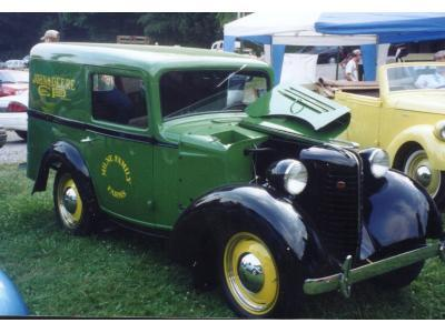 American Austin (Bantam) Van