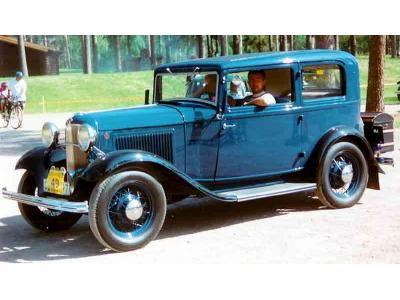 Ford (USA) Model B / 18 Standard Tudor